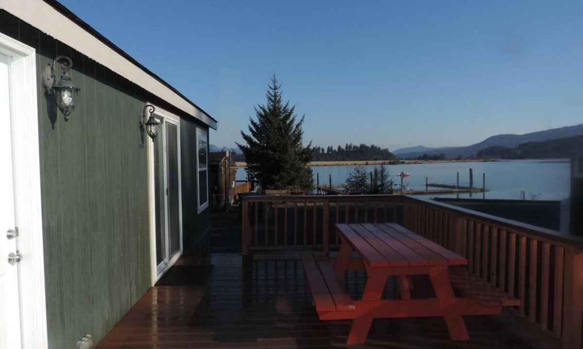Rockaway Beach House | Paradise Cove RV Resort & Marina