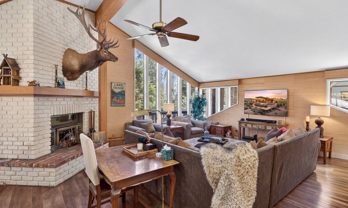 Tahoe Pines Cabin | Park Avenue Tahoe Lodge