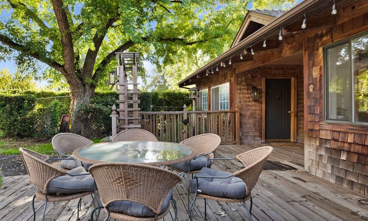 Chico House | Parquet + Hex/Amazing Location/Great View!