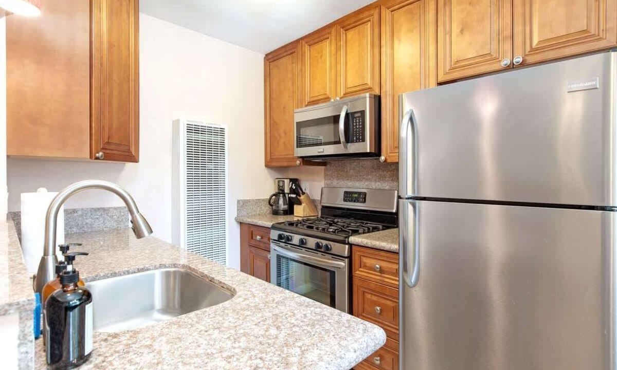 North Pacific Beach Apartment | PB Getaway Less Than Block to Beach Home