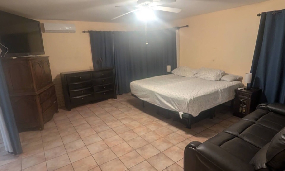 Ramona Ski Chalet | Peaceful Retreat in the Ranch with Adjustable Queen Bed and Jacuzzi