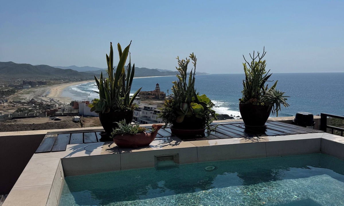Cerritos Condo | Penthouse paradise! Best Views in Cerritos. Corner unit!
