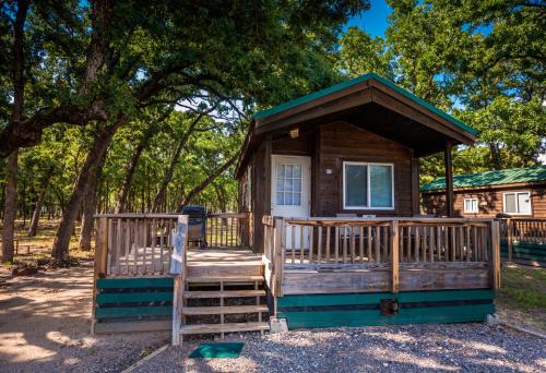 Lincoln Acres Resort | Pio Pico Camping Resort One-Bedroom Cabin 13