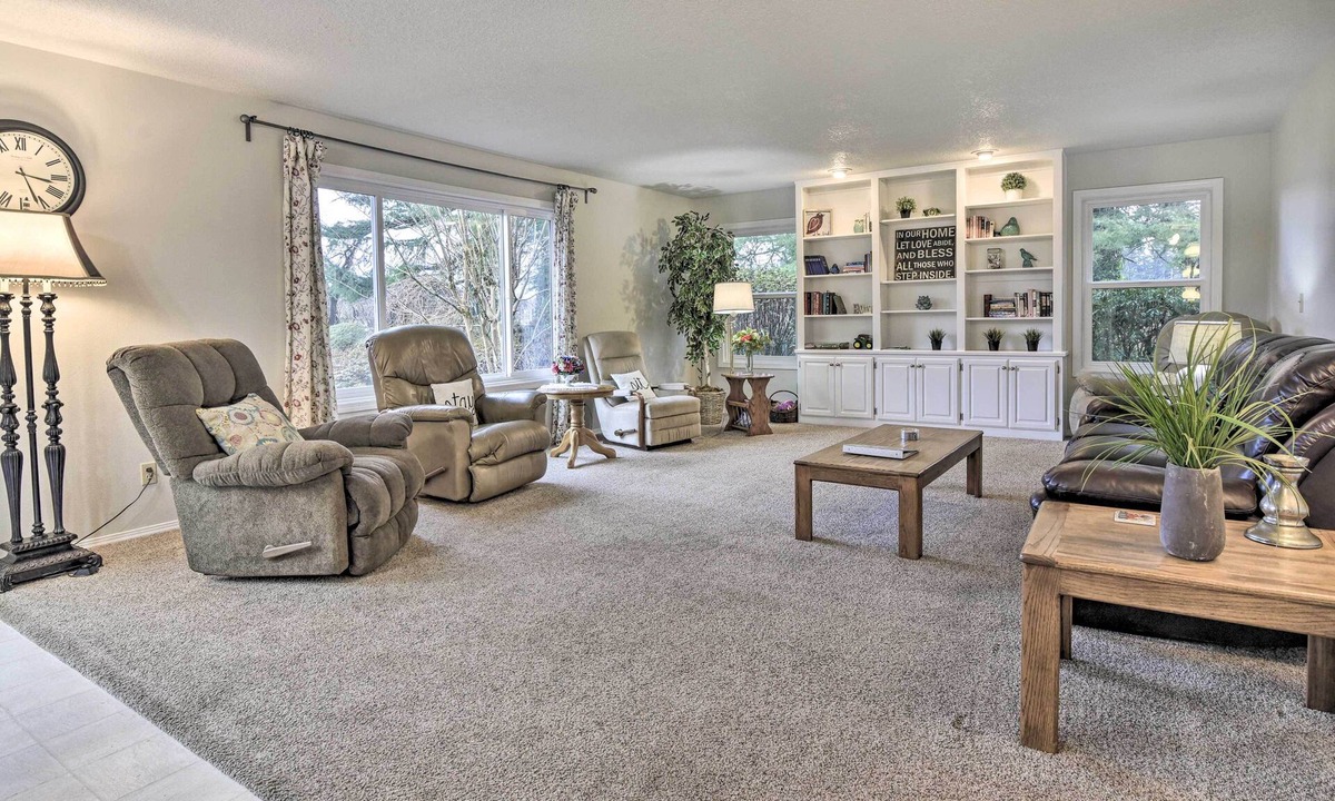 Boring House | Portland Area Home, 32 Mi to Mt Hood!