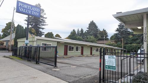 Parkrose Hotel | Portland Value Inn
