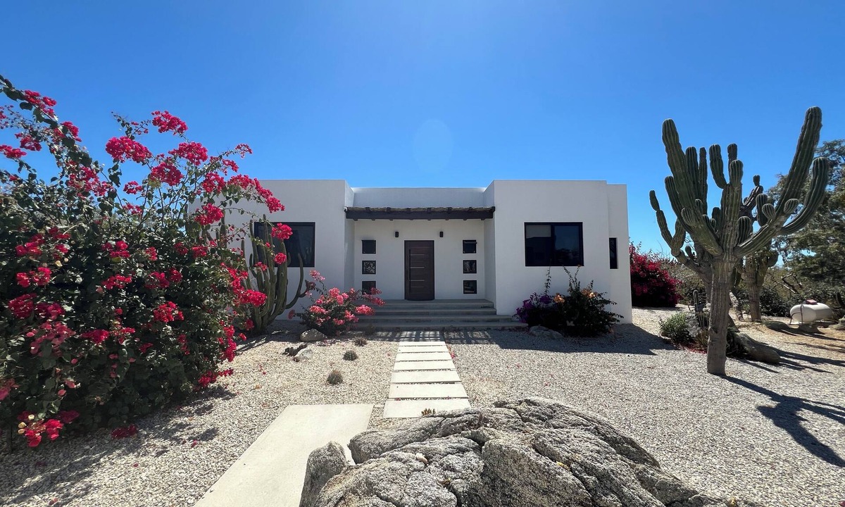 Los Zacatitos House | Private Oasis · Pool, Roof Deck & Scenic Views