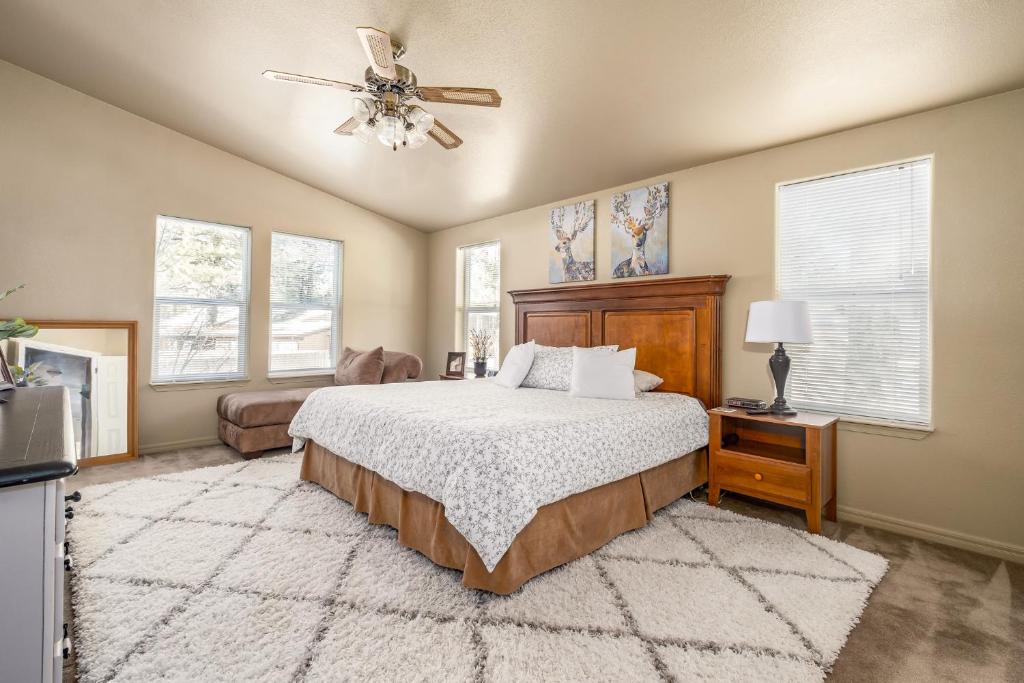 Munds Park House | Quiet and Cozy 3 bed 2 bath 1600 sq ft home in Munds Park AZ