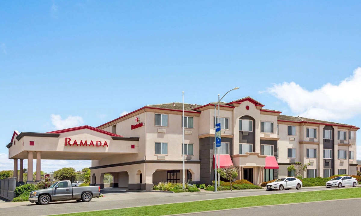 Marina Hotel | Ramada by Wyndham Marina