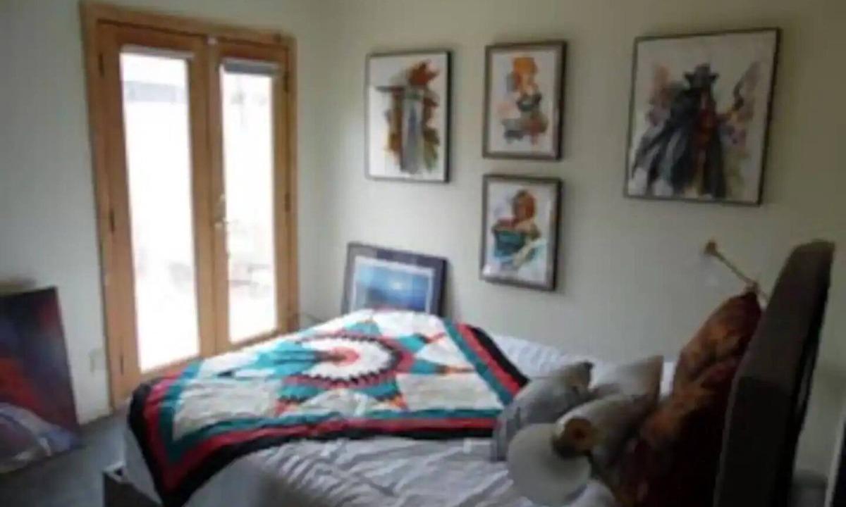 Santa Fe House | Randy's Roost - Private unit within an artists home/studio and gallery.