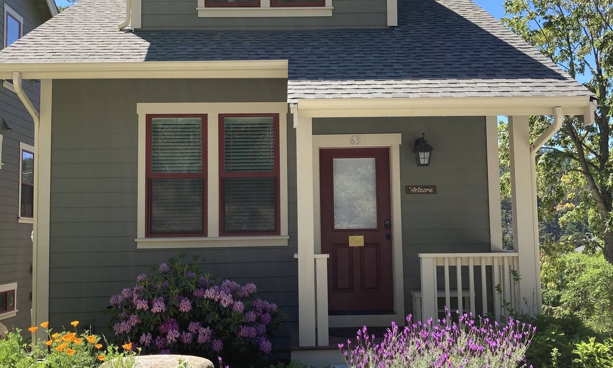 Eastsound House | Recently built Townhouse in Eastsound, walk everywhere!