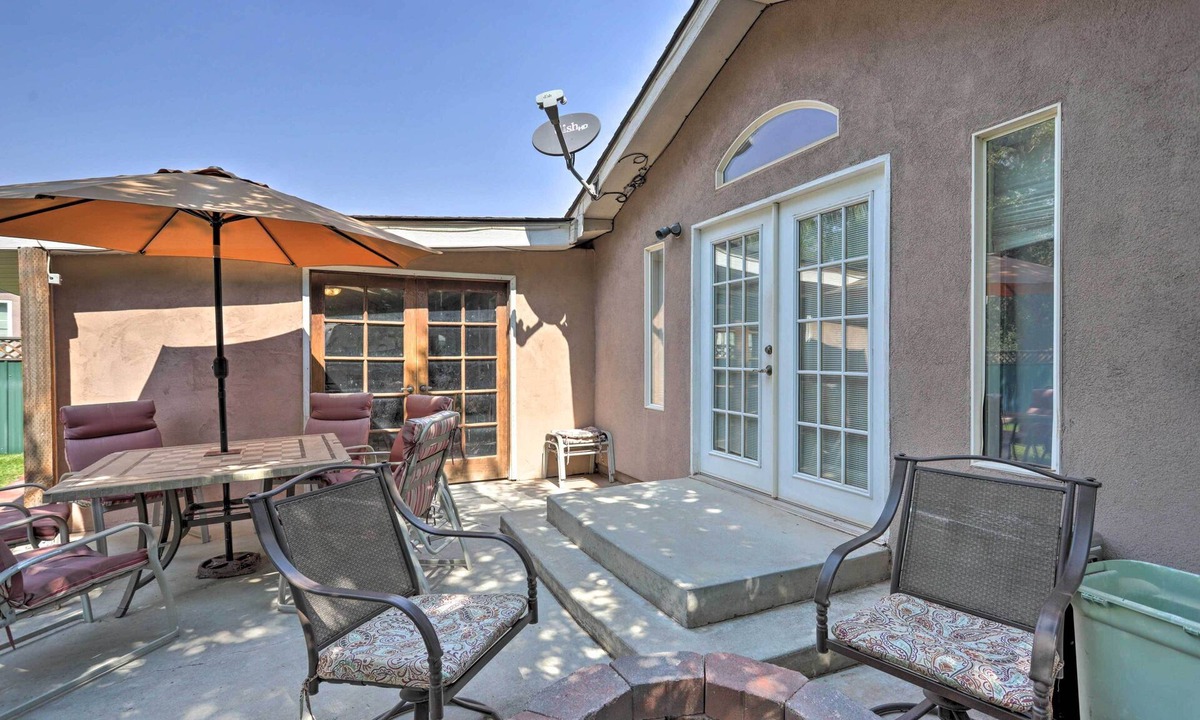 Moab South Valley Cottage | 'red Rock Rambler' Moab Home w/Hot Tub & Views!