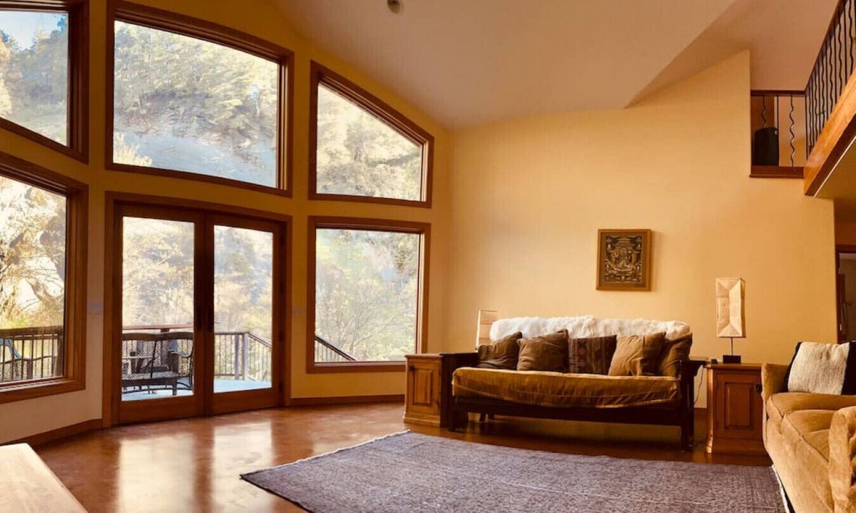 Redway House | Redwood Creek Getaway!