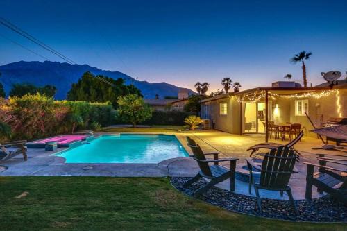 Desert Park Estates House | Relax at the 3BR Tranquil Oasis in Palm Springs