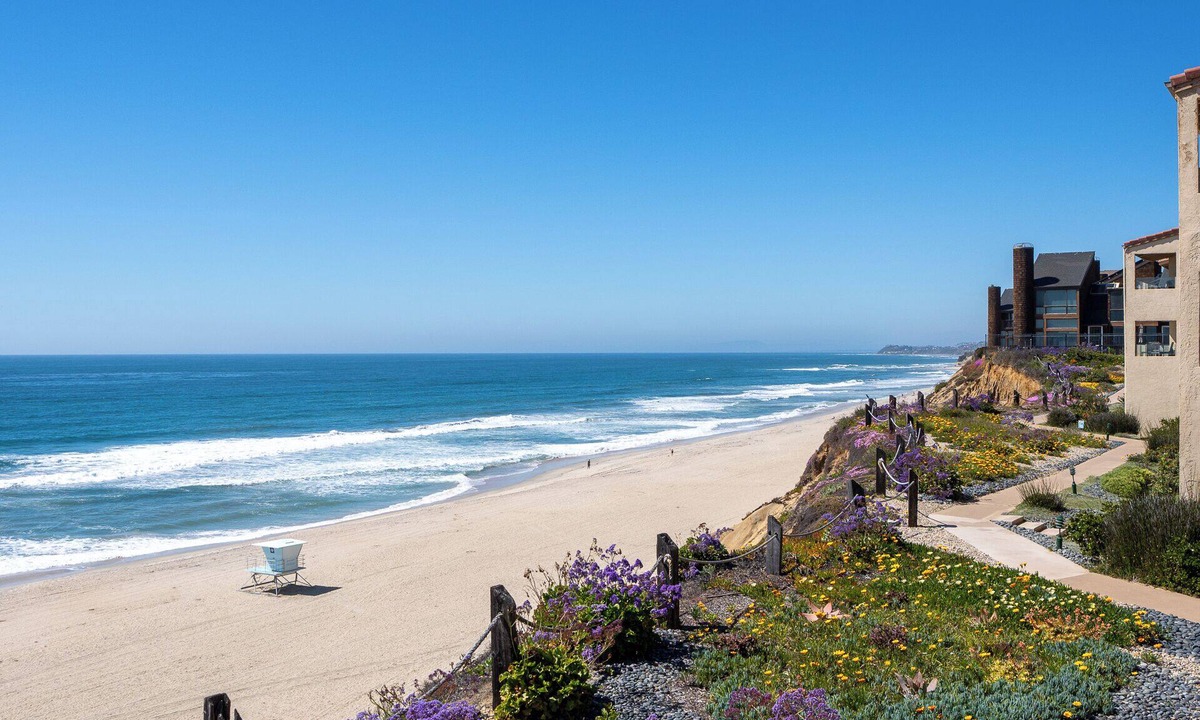 Solana Beach Condo | Relaxing Beachside Getaway 2BR/2.5BA w/A/C Split system!