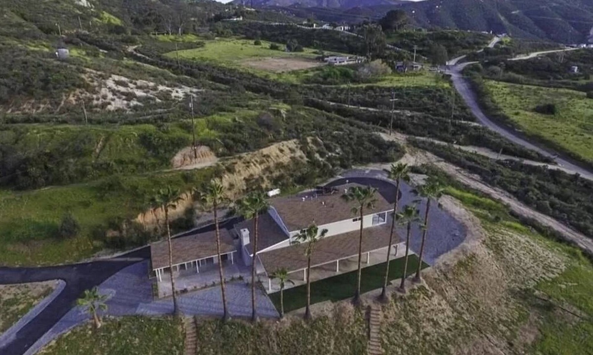 El Cajon House | Remodeled 4-Bed Estate with VIEWS