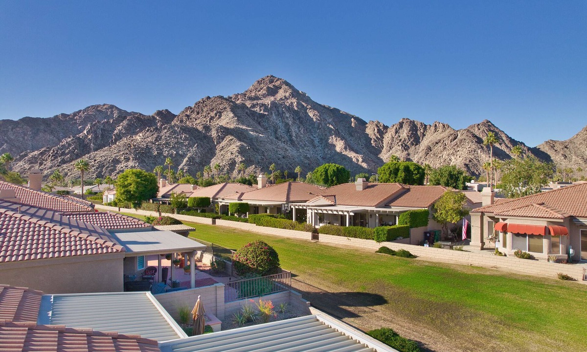 La Quinta Condo | Remodeled Laguna De La Paz