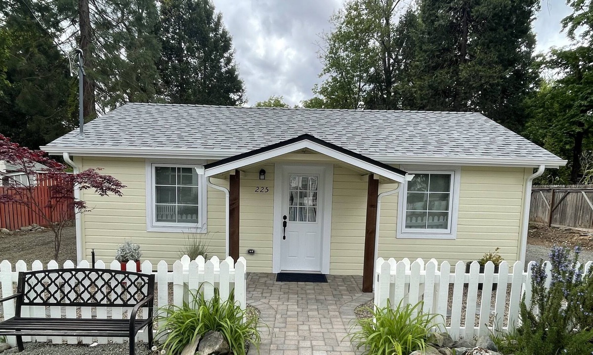 Jacksonville Cottage | Rider House Historic Cottage. All new inside. Very comfortable.