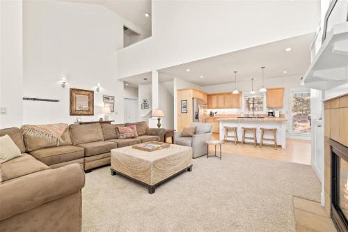 RiverWild House | River Wild Escape at Mt. Bachelor Village in Bend OR