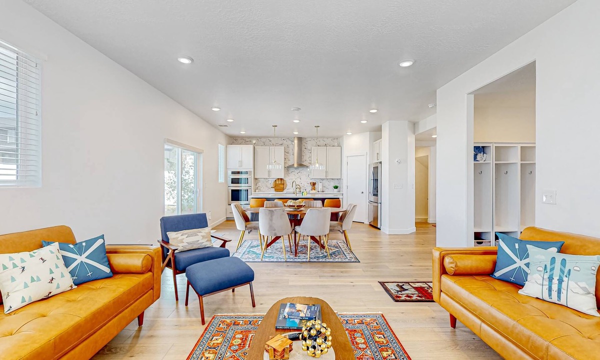 Park City House | Rose Wood Hideaway - Brand-new house in Park City with large yard & game room