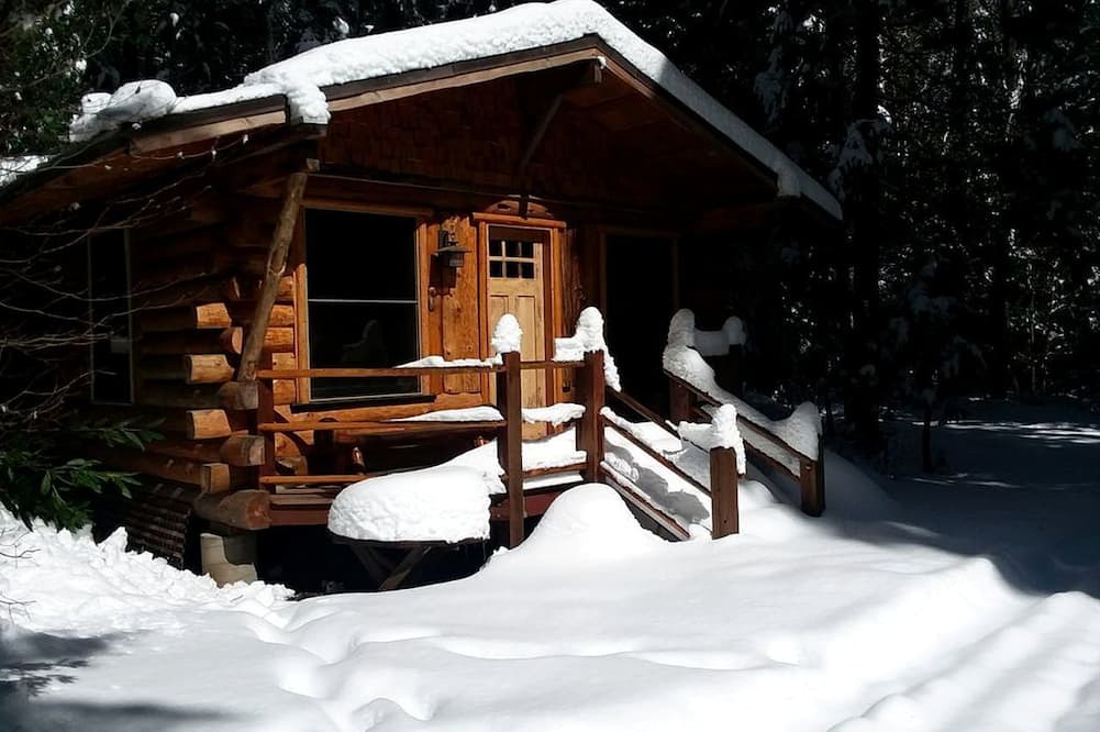Nevada City Cabin | Rustic Woodland Log Cabin with Wood-Burning Stove in Nevada City, California
