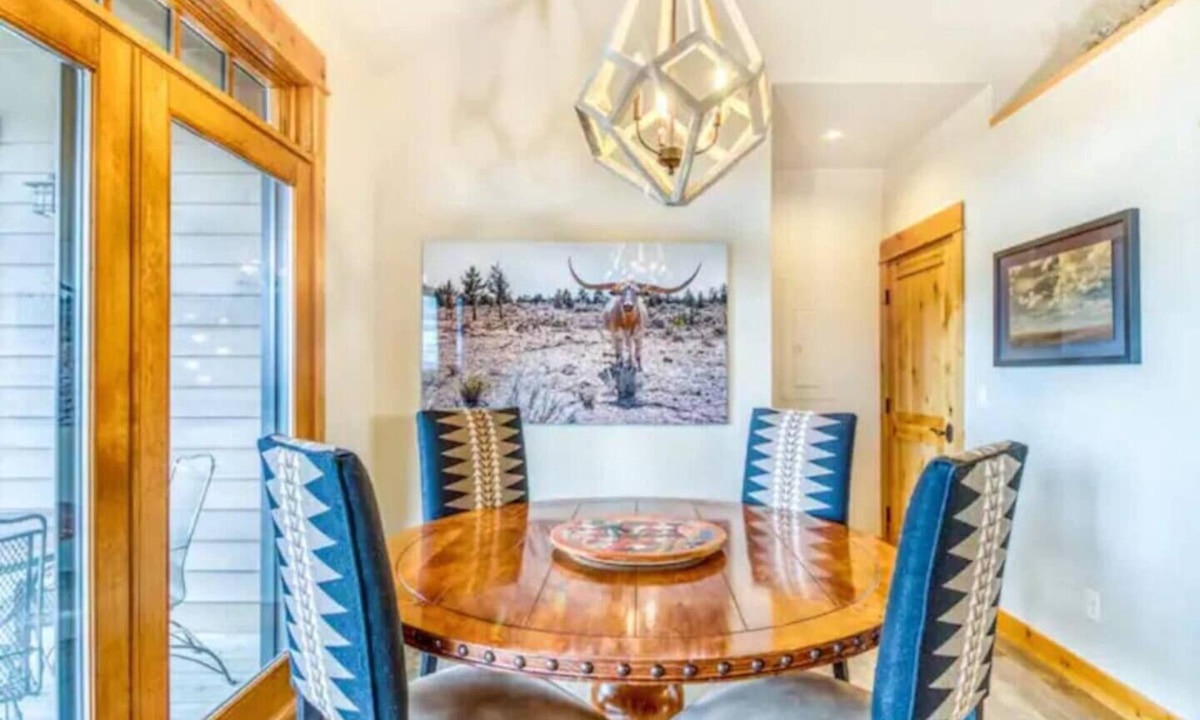 Powell Butte Cabin | Sage Canyon | Brasada | Hot Tub | Mountain Views