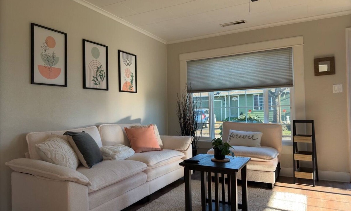 Salem House | Salem Cozy Casita Rio