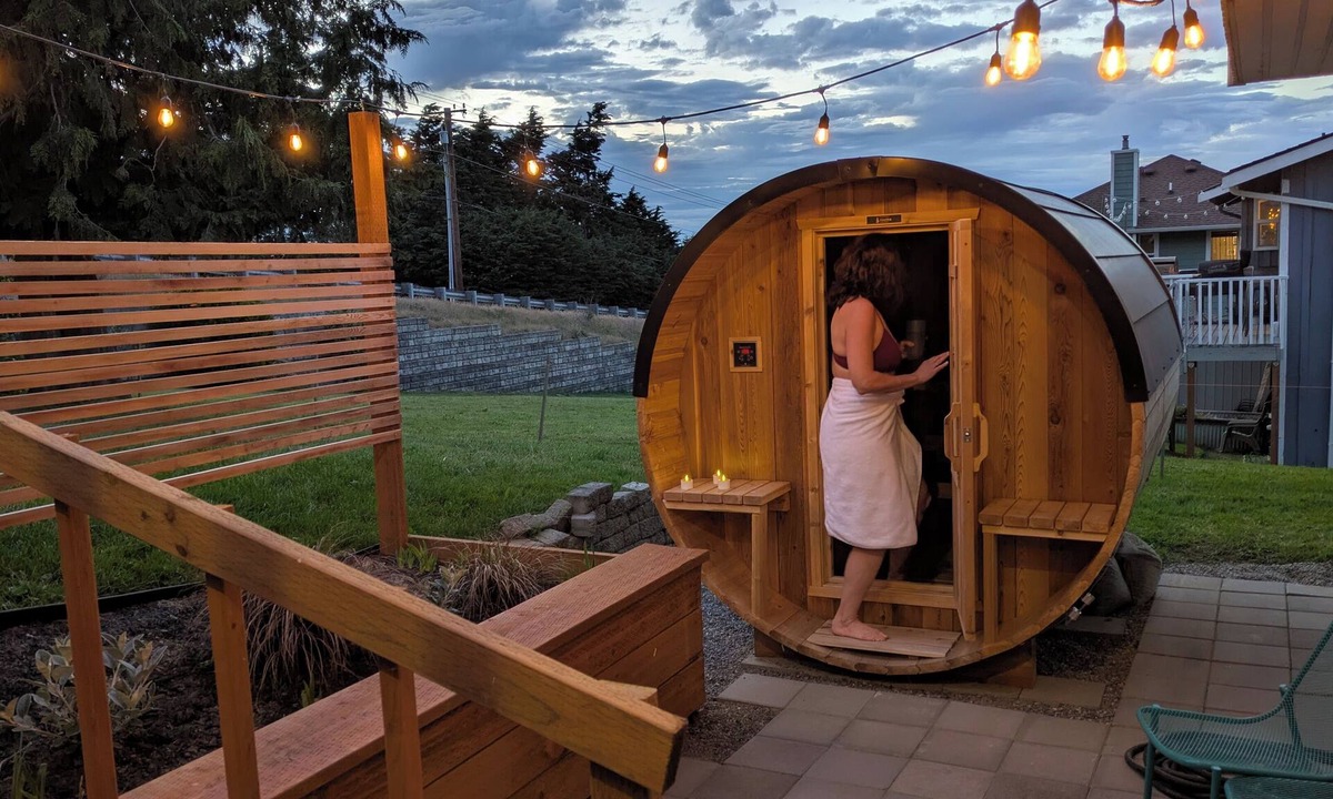 Oak Harbor House | Sauna, Beach, Sunset, Game Room, Peace and Quiet, Fun!