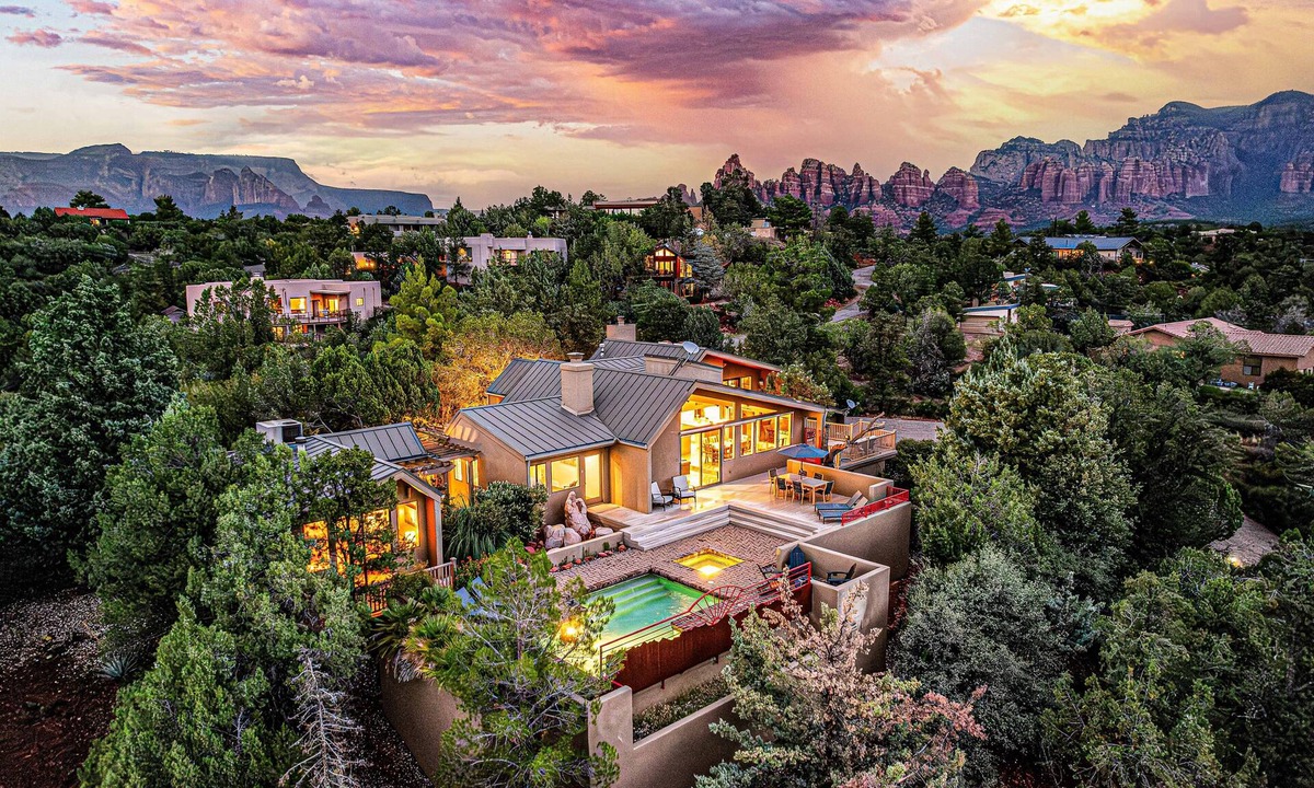 Sedona House | Sleeps 12. Salt Water Pool & Spa. Prime Sedona Location