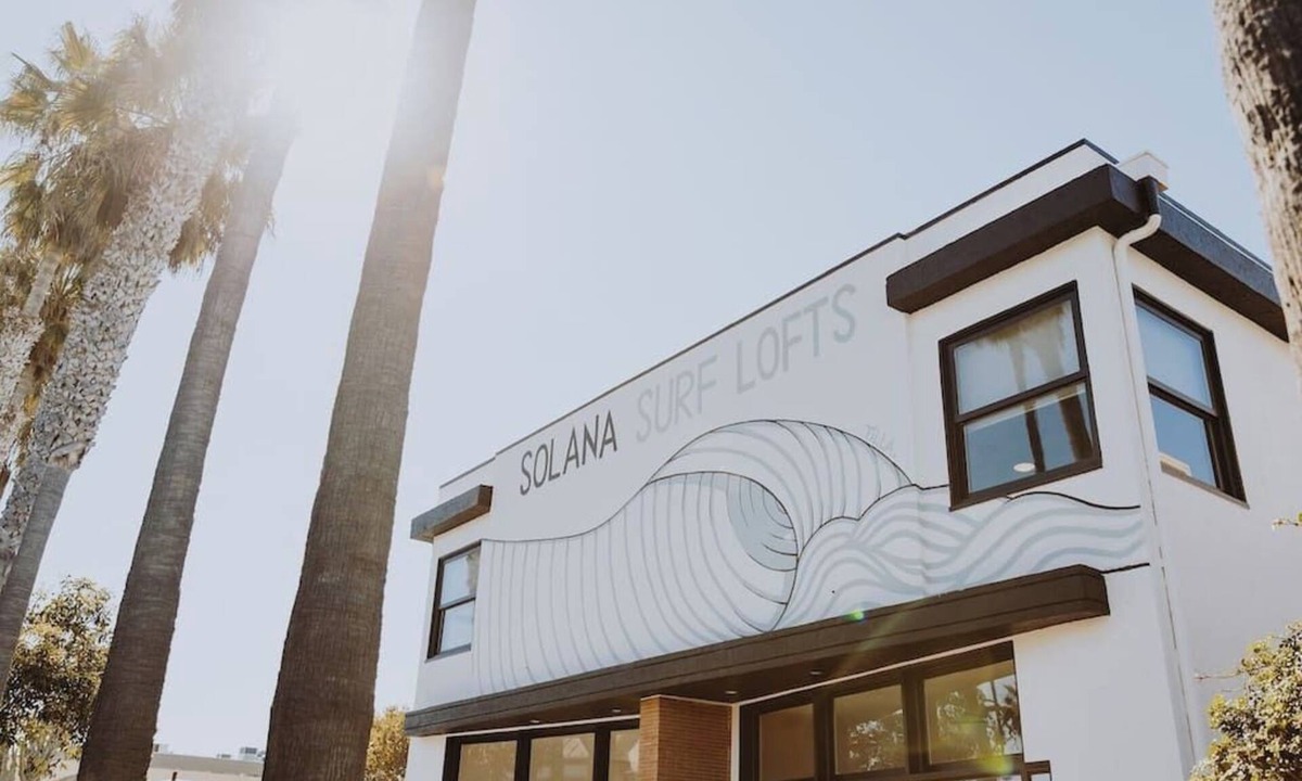 Olde Solana Beach Apartment | Solana Artistic, Renovated and Private Beach Loft