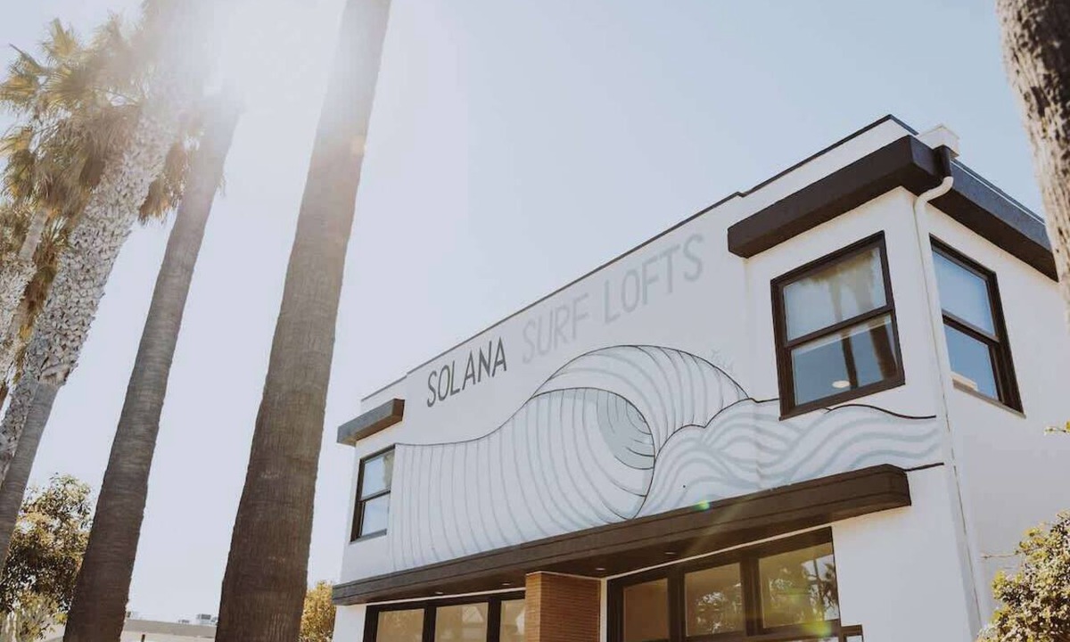 Olde Solana Beach Apartment | Solana Artistic, Renovated and Private Beach Loft