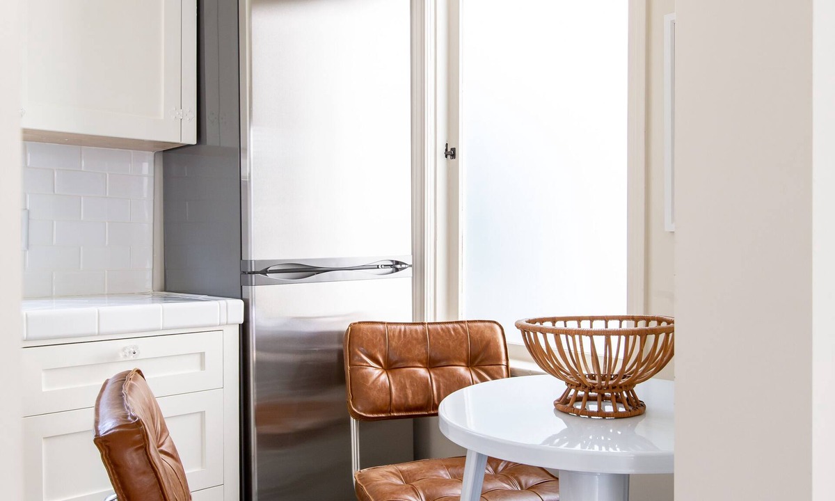 Downtown San Diego Apartment | Sonder The Bungalows | Queen Murphy Studio Apartment