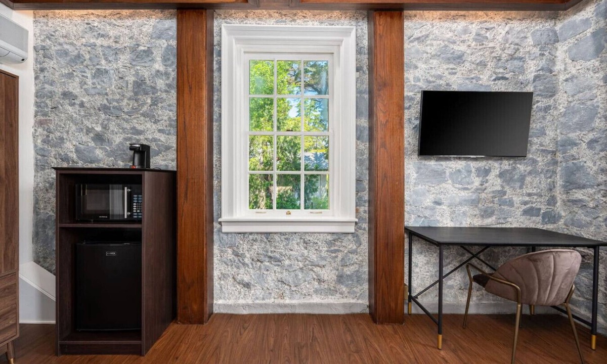 Santa Rosa Apartment | Sonoma Wine Country Escape 1BR Queen Room