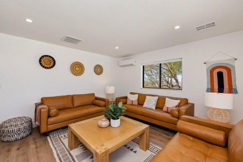 Panorama Heights House | Spa, Game Room, Gym, Views Pine Desert Ranch