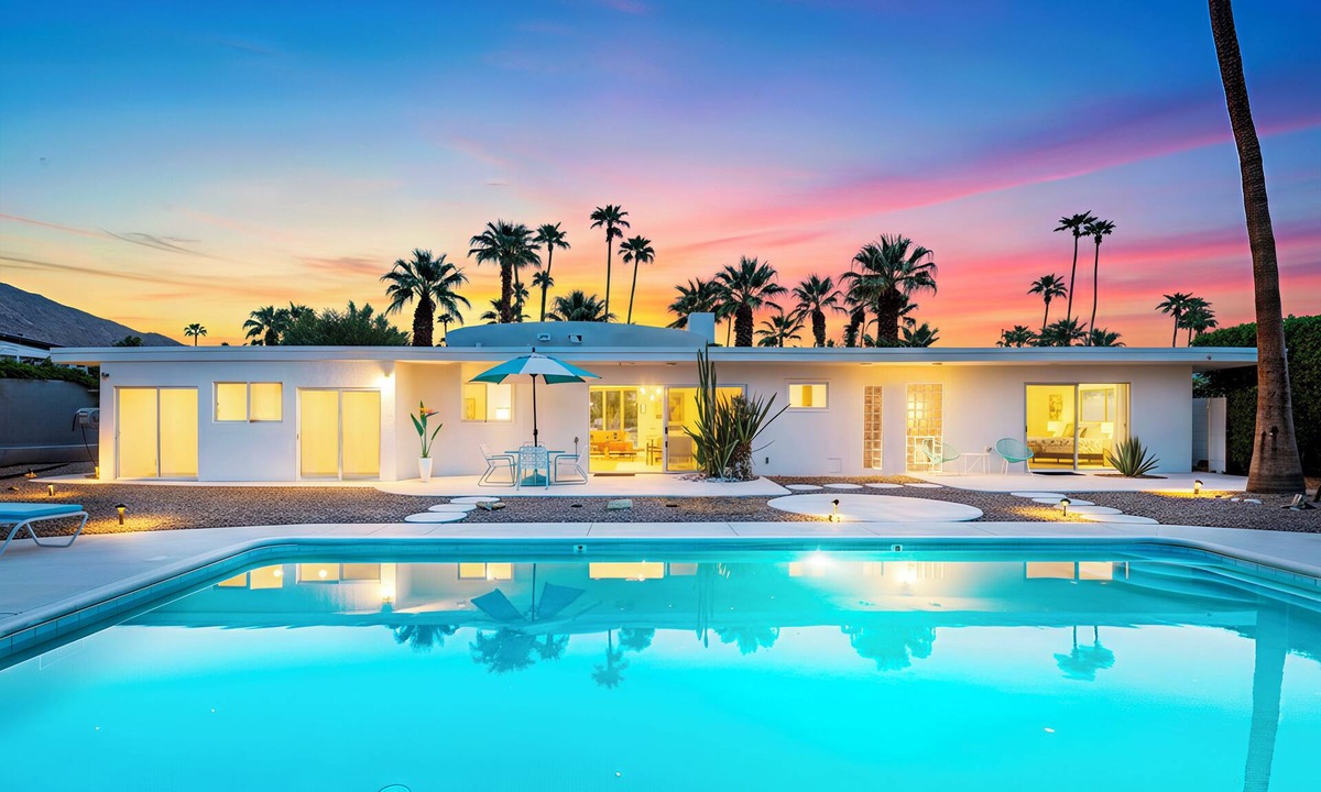 Twin Palms House | Space Age Atomic House – 1 of 1 Cary Bigman Design in Twin Palms/Private Pool