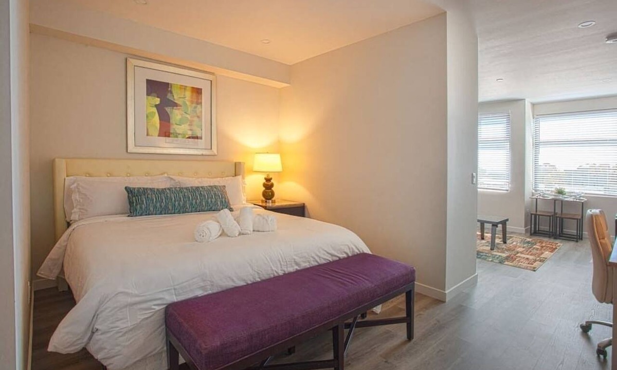 Bankers Hill Apartment | Spacious 1 Bedroom Apartment in Balboa Park