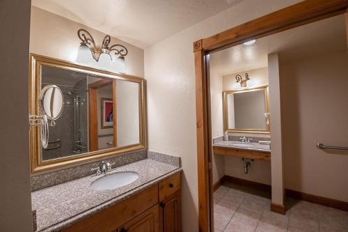Zermatt Villa | Spacious 2B2B Family Villa Near Park City & Sundance - 5557