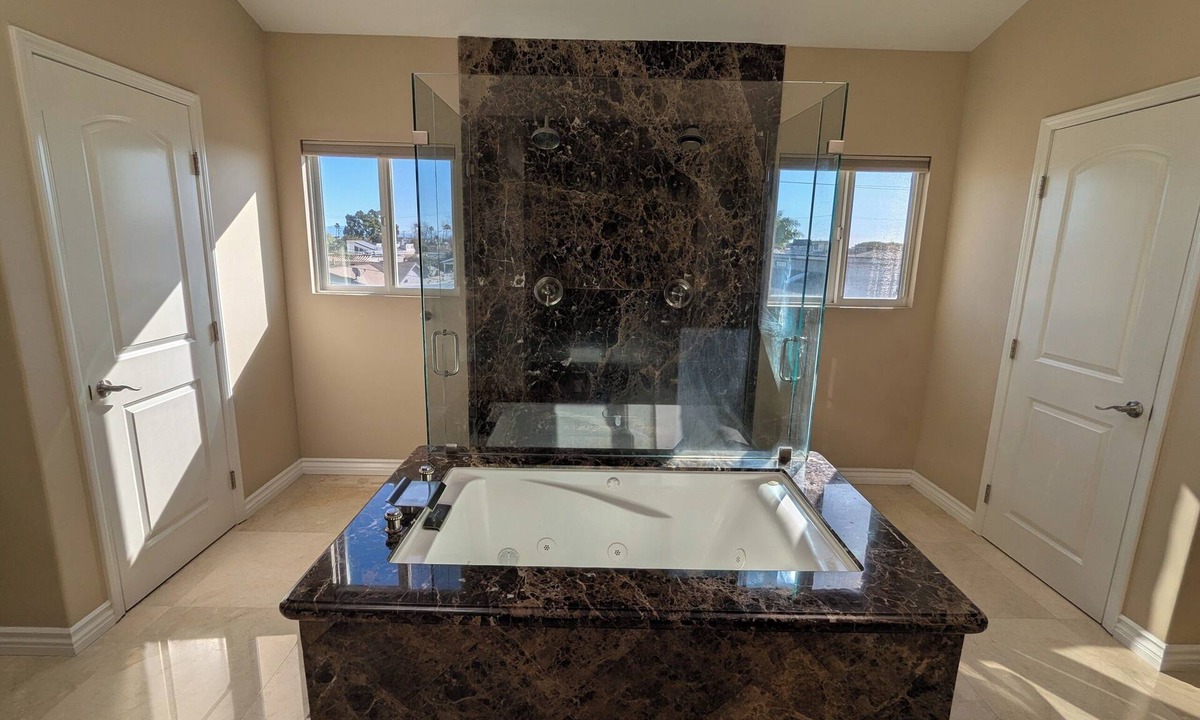 Old Towne House | Spacious 5-bedroom townhome in charming Seal Beach with WiFi, AC