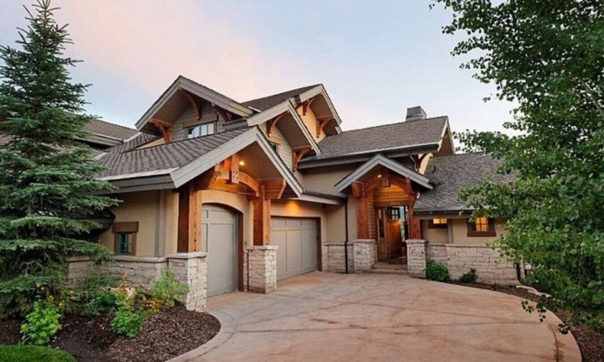 Park Meadows Villa | Spacious and Cozy Views, the best of Park City!