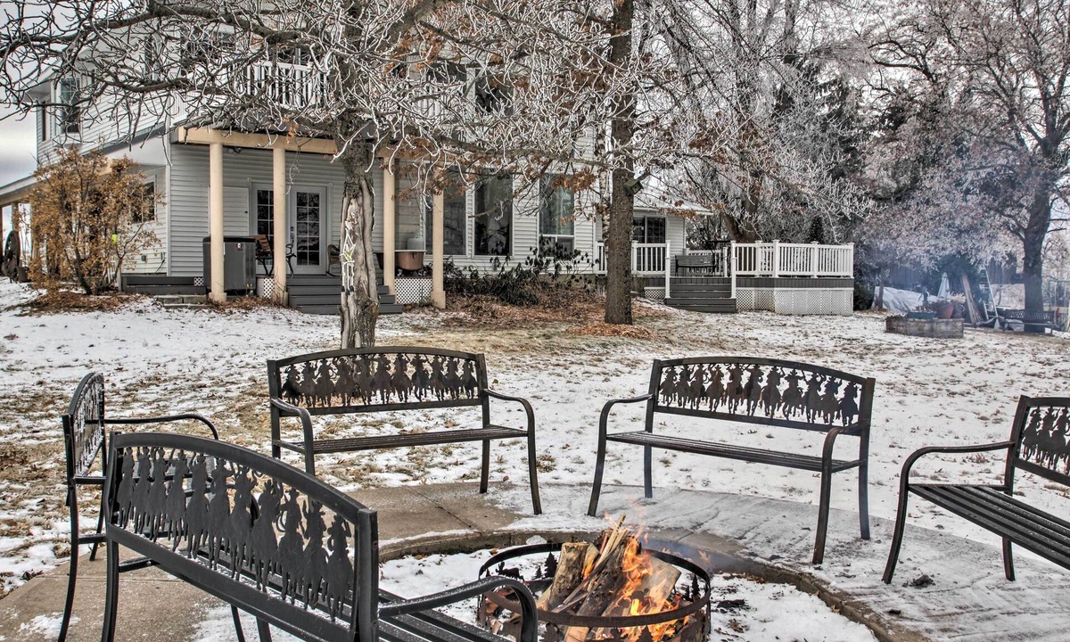 Ahsahka Apartment | Spacious Gifford Retreat w/Scenic Farmland Views