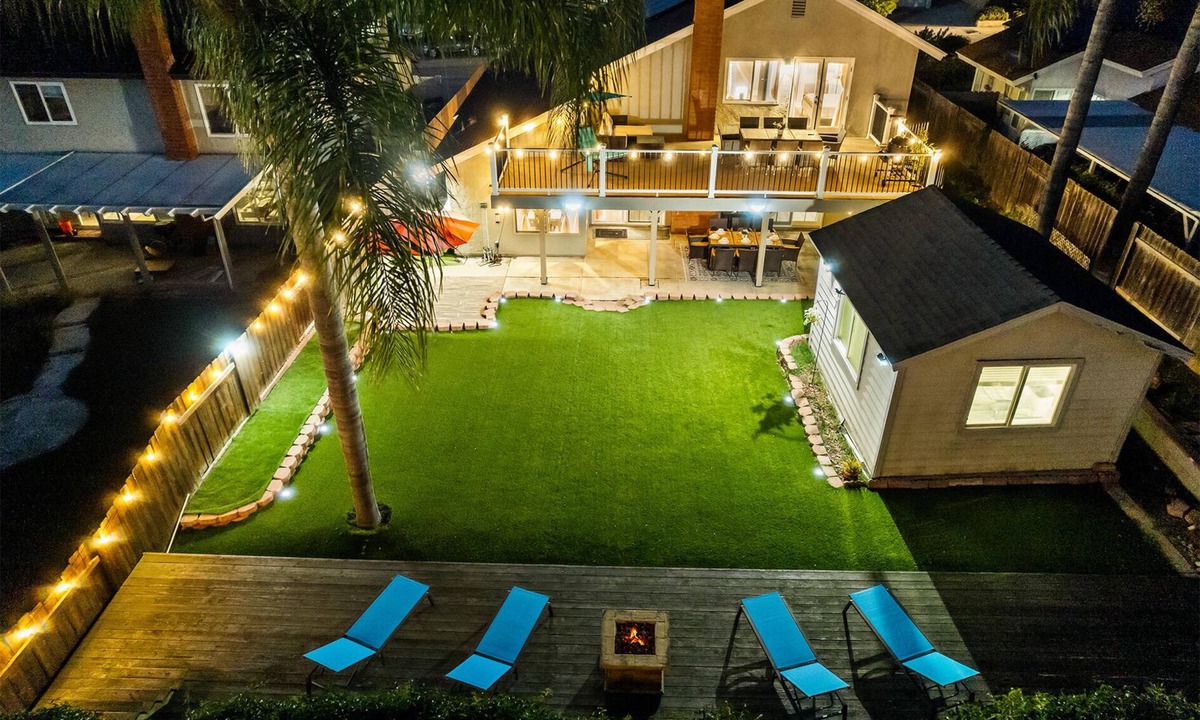 Rancho Penasquitos House | Spacious Home with Big Yard, Garage , 6-Bedroom, in Rancho Penasquitos