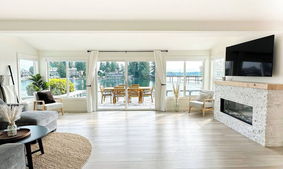 Bonney Lake House | Spacious Lakefront Home w/Private Dock, Hot Tub & Fireplace