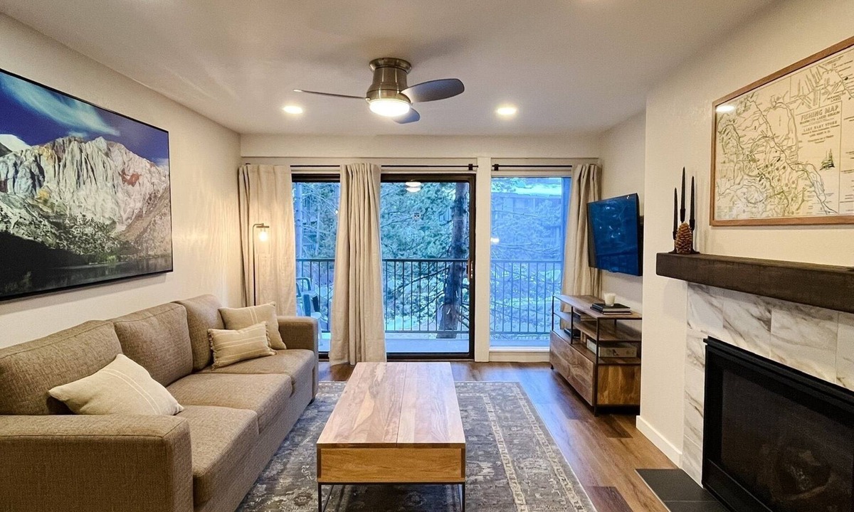 Mammoth Lakes Condo | St Anton Condos #21 (1-Bedroom) with Pool by RedAwning
