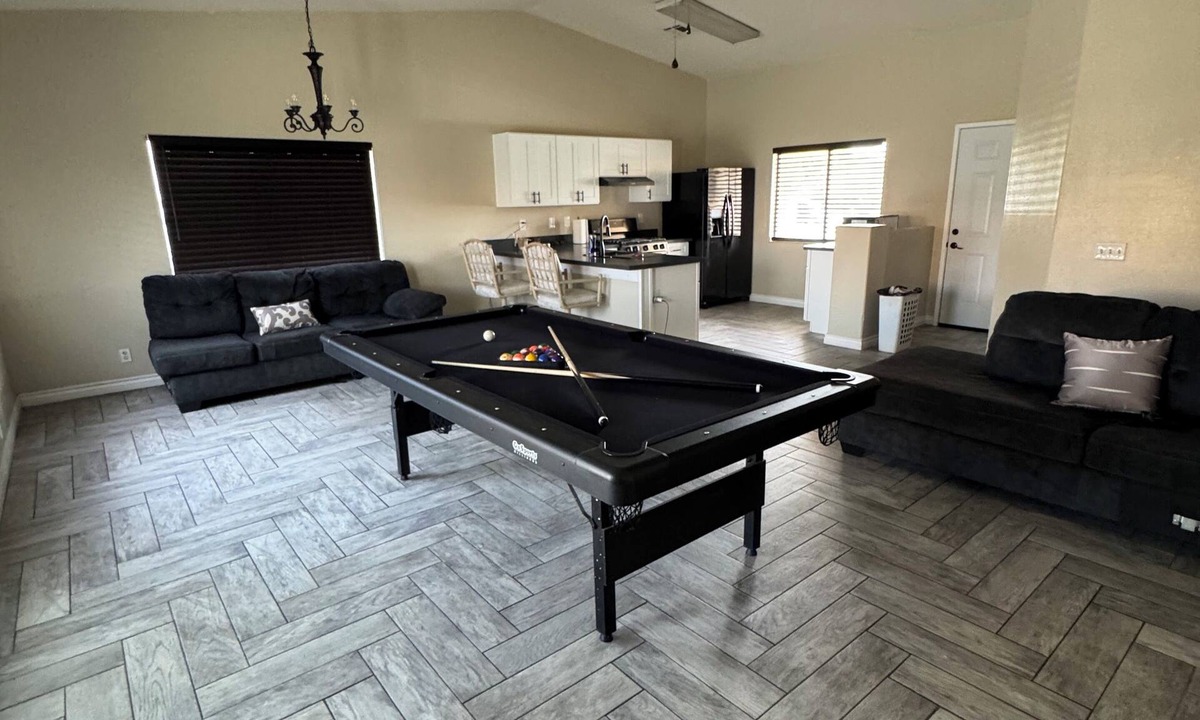 Coachella House | Stagecoach rental -3 min from festival.