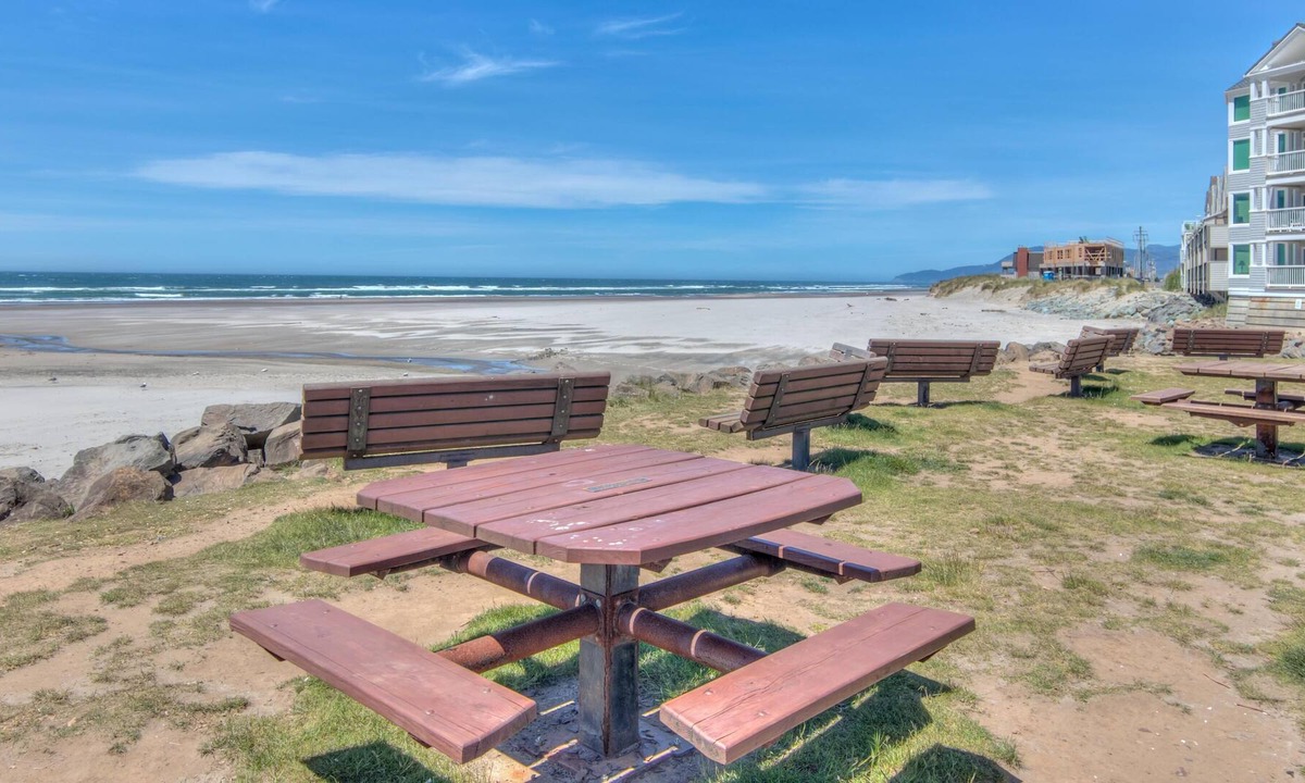 Rockaway Beach House | Stairway to Heaven at Rockaway