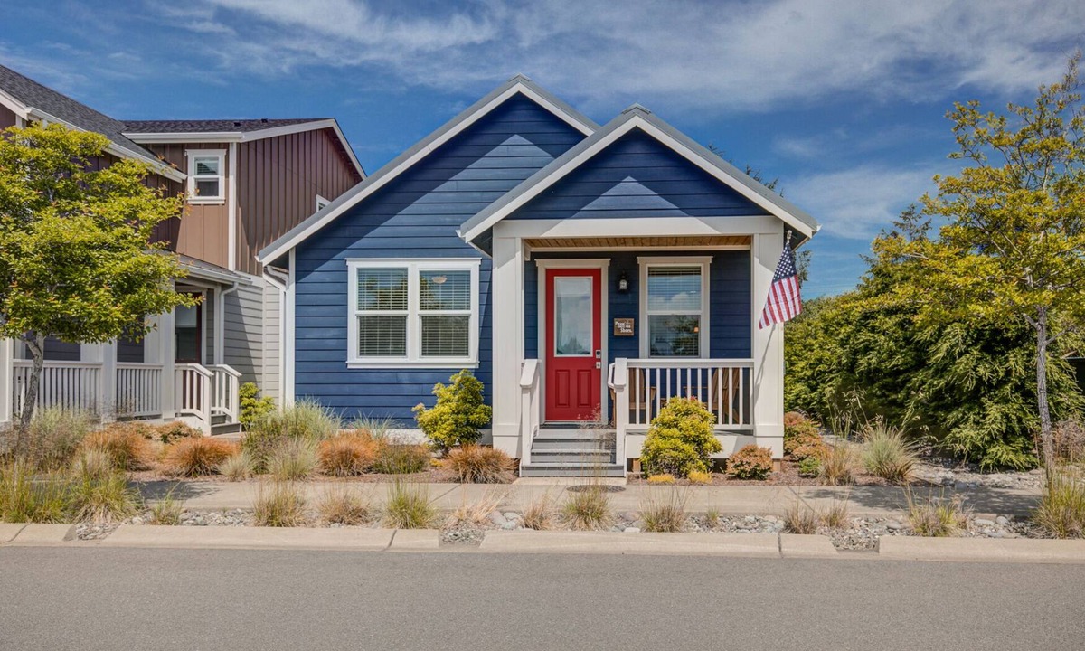 Ocean Shores House | Starfish Cottage - Oyhut Bay Seaside Resort