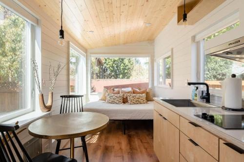Alberta Arts District House | Stay Portland - Mesa Tiny House Oasis on Alberta