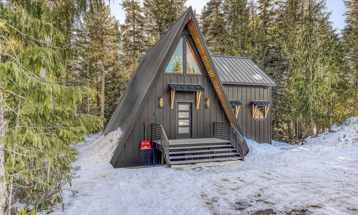 Government Camp House | Stunning Luxury A-Frame in the Heart of Government Camp, walk to Skibowl