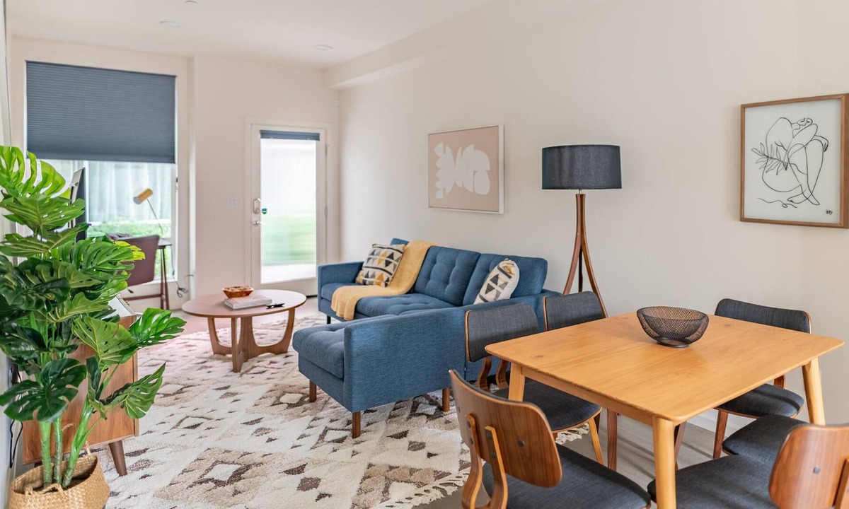 Crown Hill House | Stylish 3BR House in Seattle