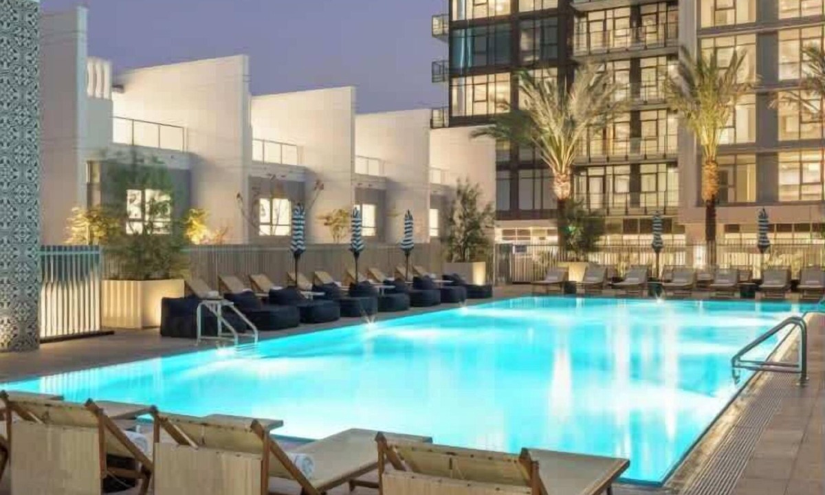 Downtown Los Angeles Apartment | Stylish 3BR Tower Apt w/Pool, Skydeck Haven Spot