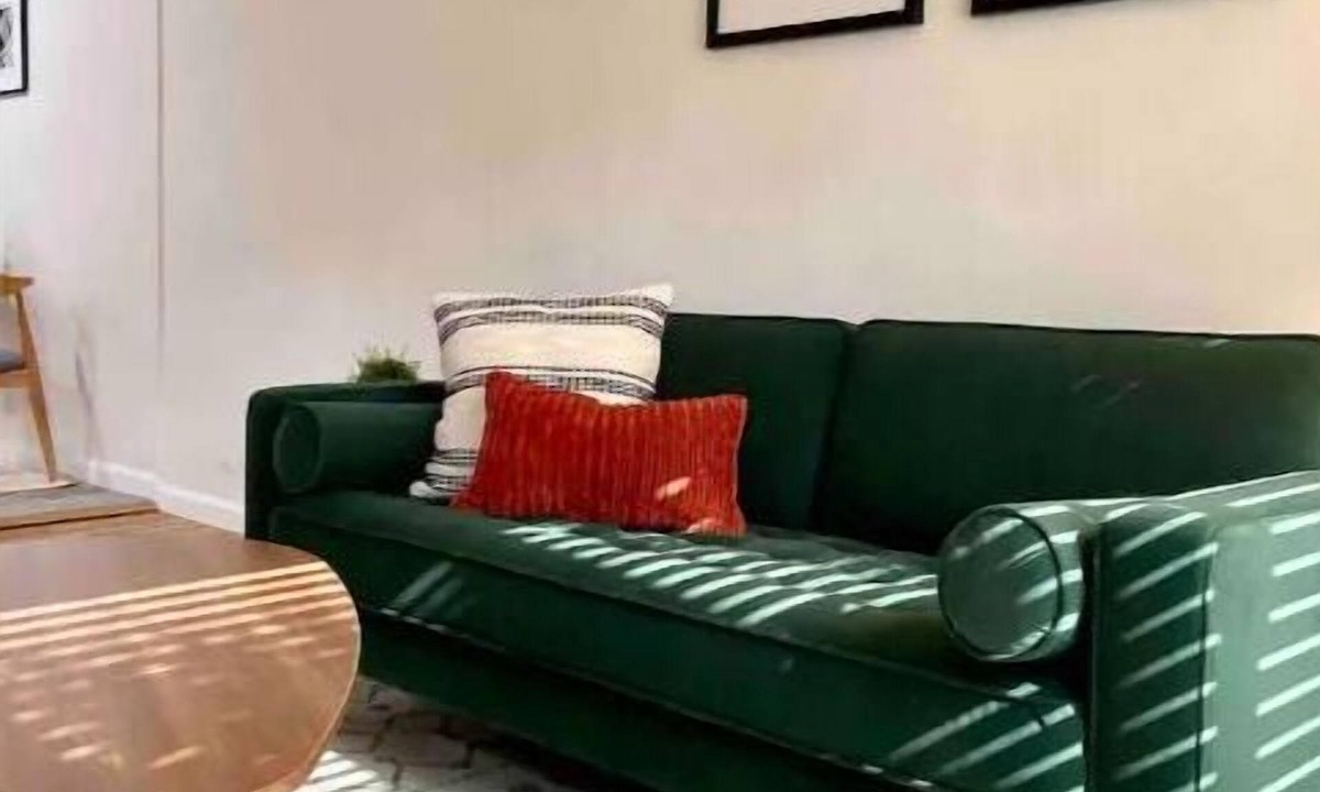 Lawndale Apartment | Stylish Suite - LAX, SoFI/Forum Garage & Laundry